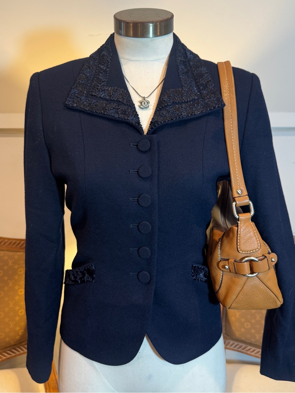 Albert Nipon Navy Blue Wool Tailored Women's Blazer w Textured Trim Size Small